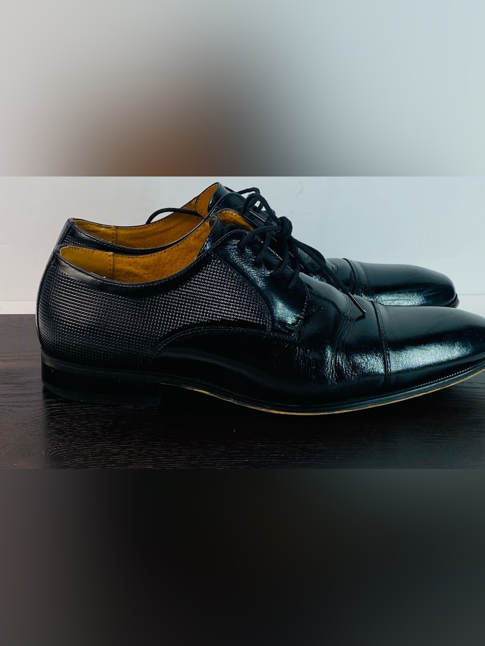 Florsheim Men's 8D Black Leather Cap-Toe Oxford Dress Shoes, Textured Panel"